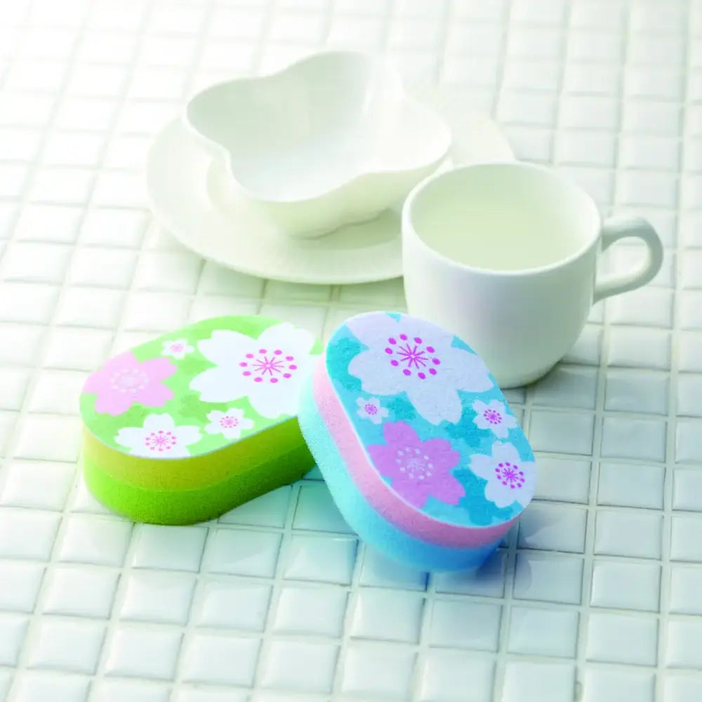 さくらキッチンスポンジ（1コ入）、ポリエステル素材で桜柄の可愛いデザイン